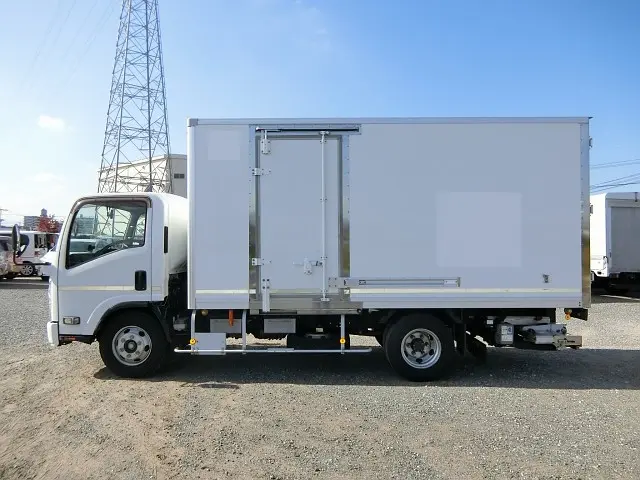 いすゞ エルフ TPG-NPR85YN(2WD)の写真9