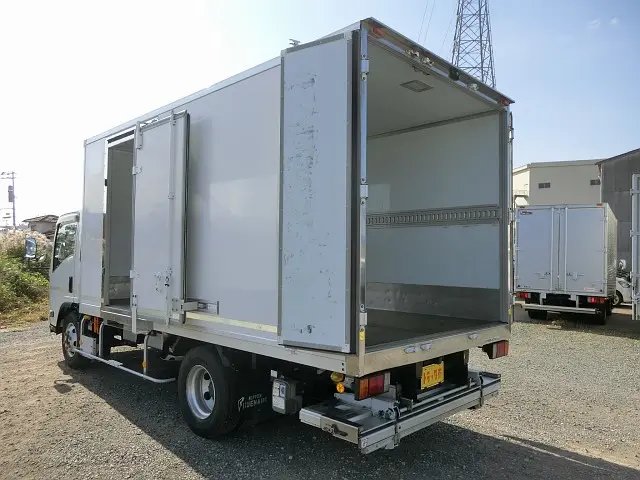 いすゞ エルフ TPG-NPR85YN(2WD)の写真13