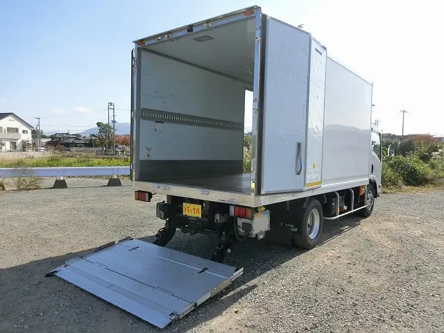 いすゞ エルフ TPG-NPR85YN(2WD)の写真18