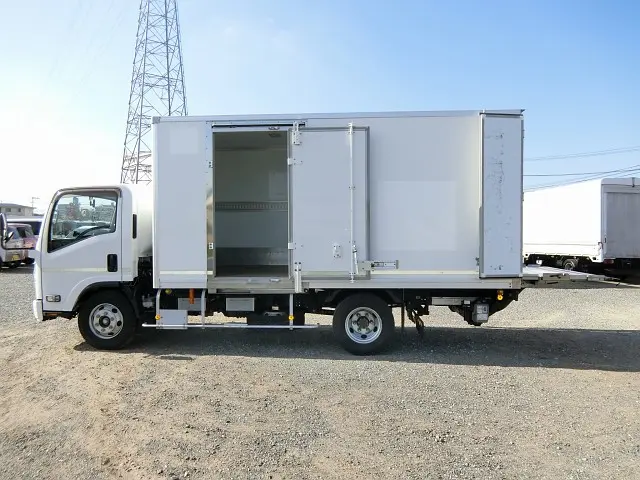 いすゞ エルフ TPG-NPR85YN(2WD)の写真21