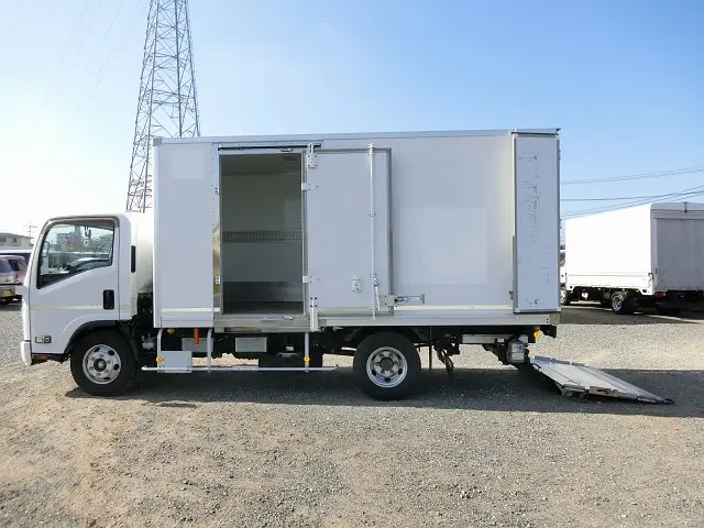 いすゞ エルフ TPG-NPR85YN(2WD)の写真22
