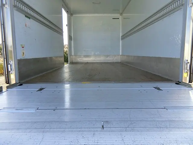 いすゞ エルフ TPG-NPR85YN(2WD)の写真23