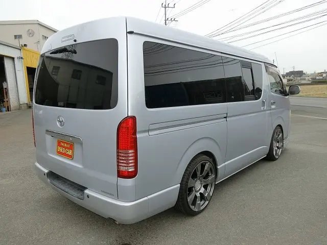 トヨタ ハイエースレジアス CBF-TRH211K改(2WD)の写真2