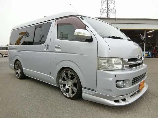 トヨタ ハイエースレジアス CBF-TRH211K改(2WD)の写真6