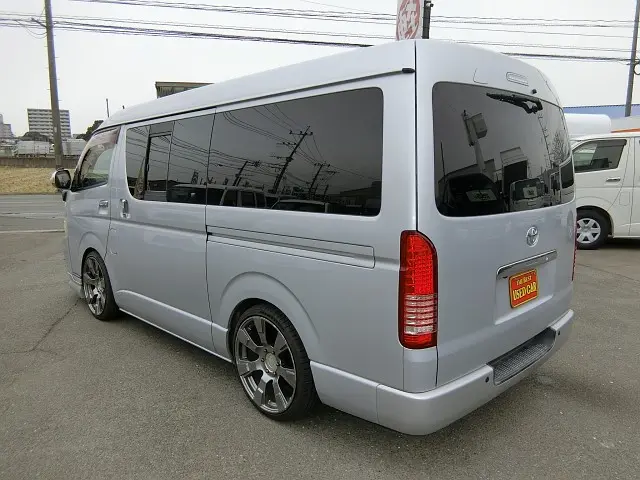 トヨタ ハイエースレジアス CBF-TRH211K改(2WD)の写真7