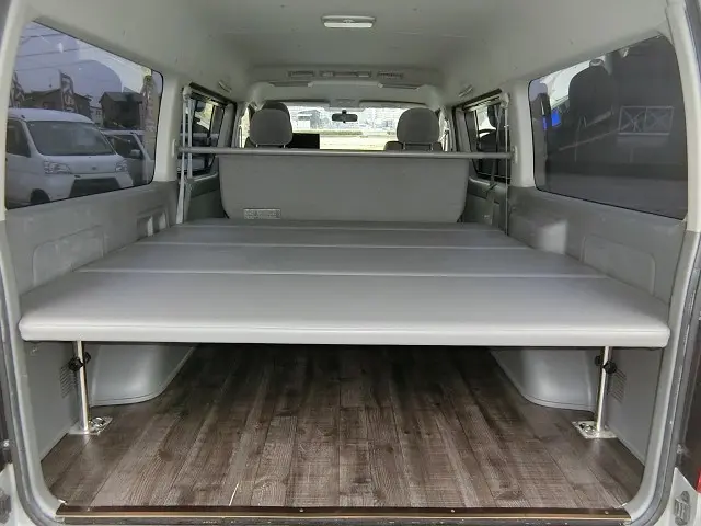 トヨタ ハイエースレジアス CBF-TRH211K改(2WD)の写真10