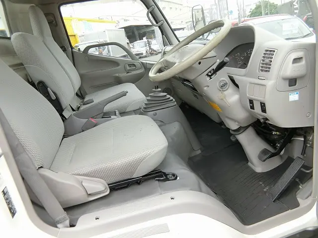 トヨタ トヨエース PB-XZU414(2WD)の写真3