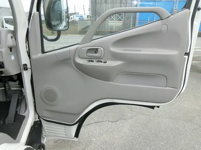 トヨタ トヨエース PB-XZU414(2WD)の写真21