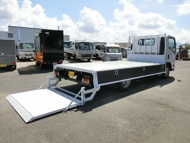 いすゞ エルフ BDG-NPR85AN(2WD)の写真20