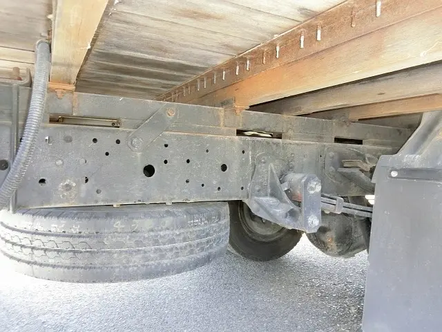 いすゞ エルフ BDG-NPR85AN(2WD)の写真30