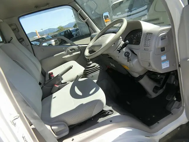 トヨタ トヨエース LDF-KDY271(4WD)の写真3