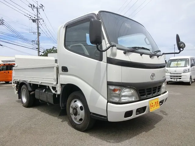 トヨタ ダイナ PB-XZU304(2WD)の写真6