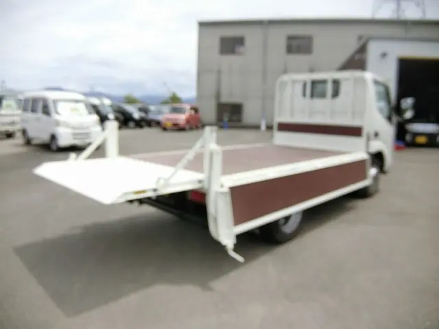 トヨタ ダイナ PB-XZU304(2WD)の写真17
