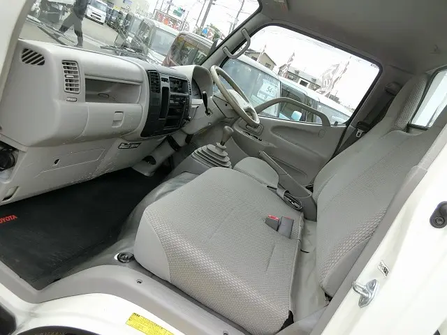トヨタ ダイナ PB-XZU304(2WD)の写真32