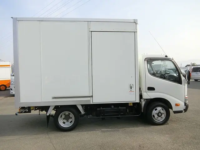 トヨタ トヨエース TKG-XZC605(2WD)の写真8