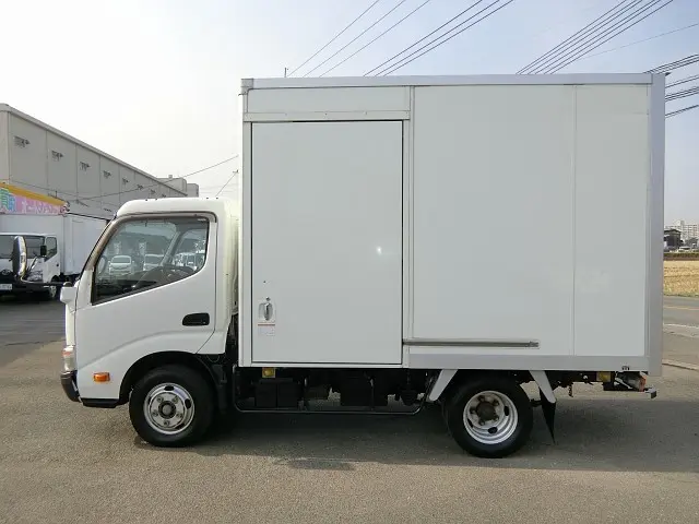 トヨタ トヨエース TKG-XZC605(2WD)の写真9