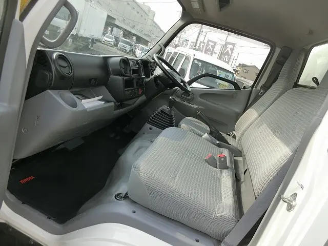 トヨタ トヨエース TKG-XZC605(2WD)の写真23