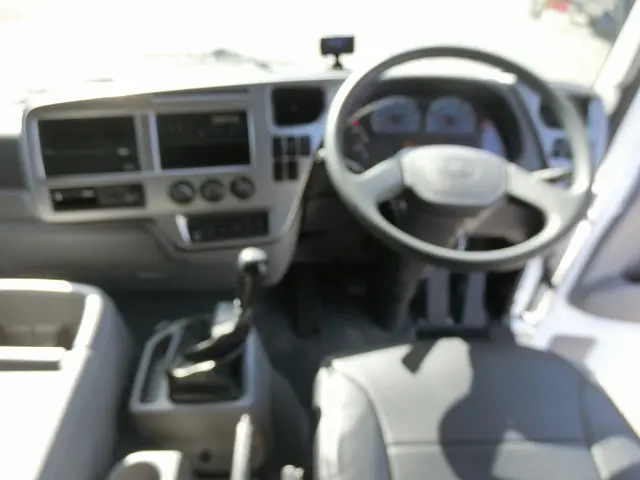 ＵＤ コンドル TKG-MK38L(2WD)の写真27