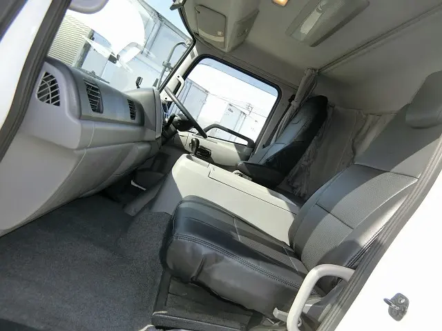 ＵＤ コンドル TKG-MK38L(2WD)の写真31