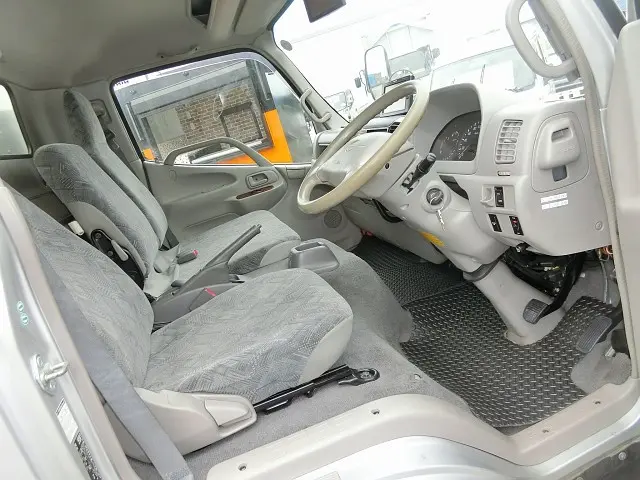 日野 デュトロ BDG-XZU404M(2WD)の写真3