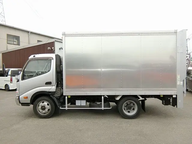 日野 デュトロ BDG-XZU404M(2WD)の写真9