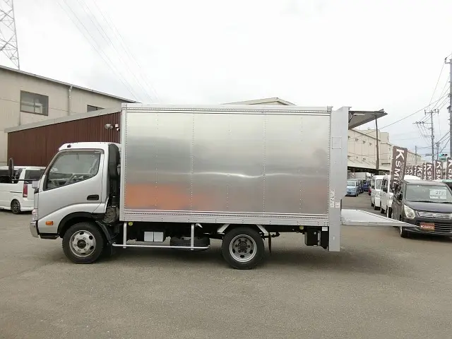 日野 デュトロ BDG-XZU404M(2WD)の写真17