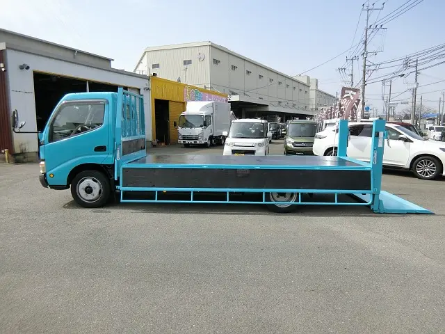 トヨタ トヨエース PB-ZXU346(2WD)の写真21