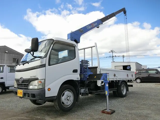 日野 デュトロ BDG-XZU344M(2WD)の写真1
