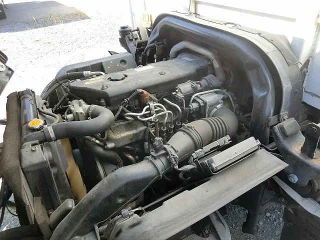 いすゞ エルフ PB-NPR81AN(2WD)の写真5