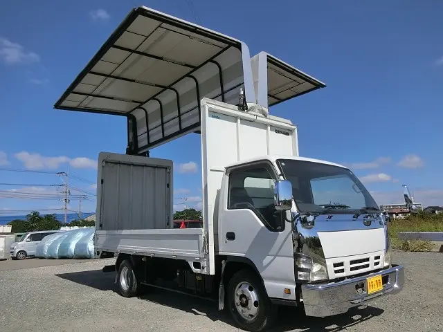 いすゞ エルフ PB-NPR81AN(2WD)の写真12
