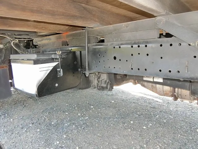 いすゞ エルフ PB-NPR81AN(2WD)の写真20