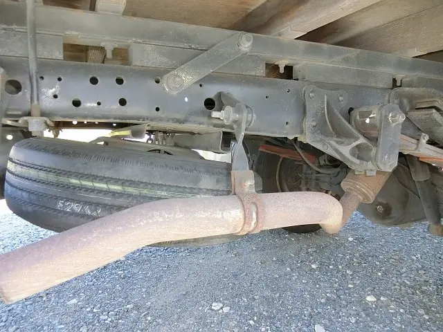 いすゞ エルフ PB-NPR81AN(2WD)の写真23