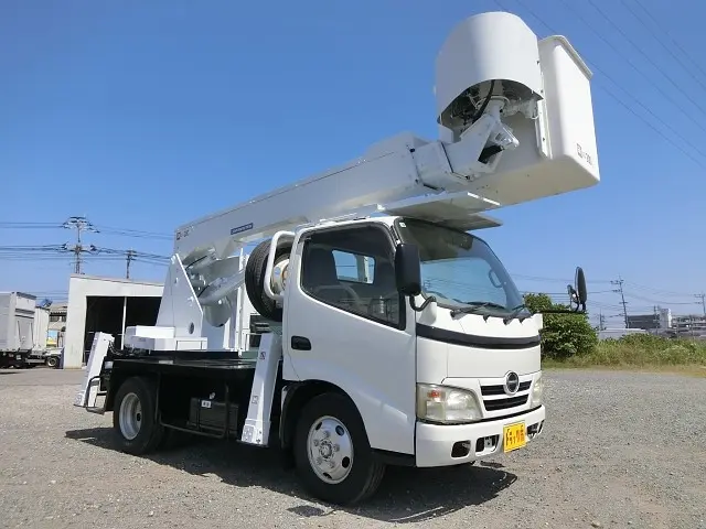 日野 デュトロ BDG-XZU304E(2WD)の写真6