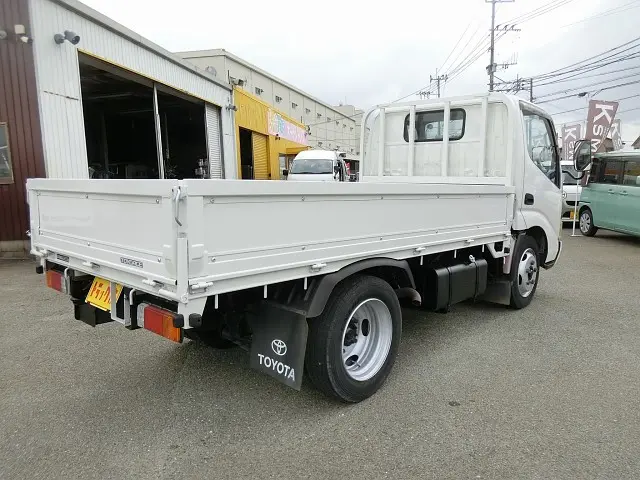 トヨタ トヨエース PB-XZU301(2WD)の写真2