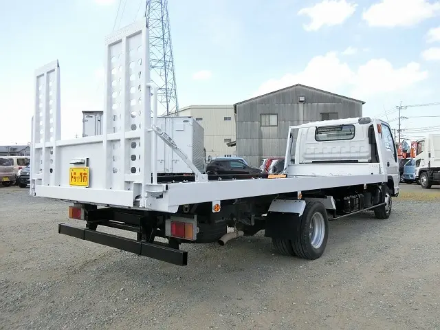 いすゞ エルフ PA-NPR81N(2WD)の写真2
