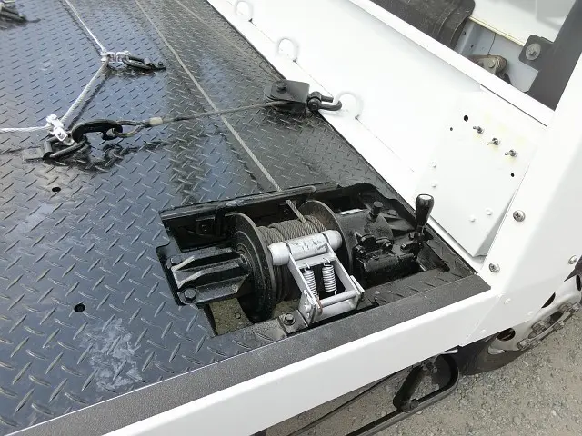 いすゞ エルフ PA-NPR81N(2WD)の写真15