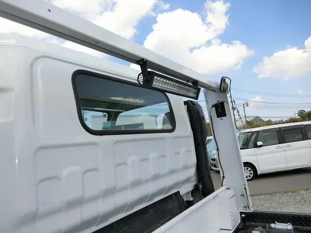 いすゞ エルフ PA-NPR81N(2WD)の写真17