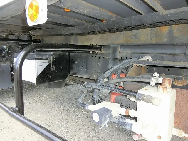 いすゞ エルフ PA-NPR81N(2WD)の写真21