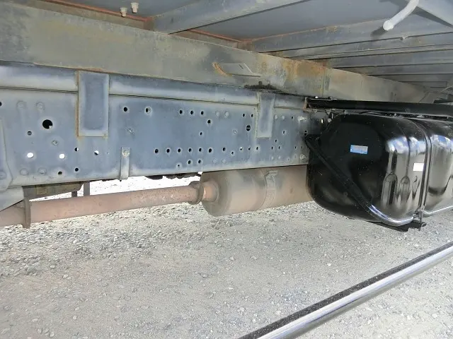 いすゞ エルフ PA-NPR81N(2WD)の写真23