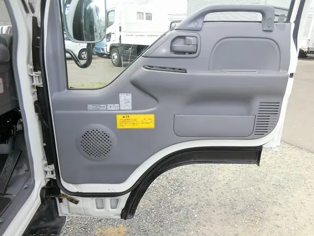 いすゞ エルフ PA-NPR81N(2WD)の写真27
