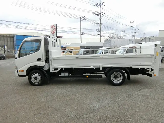 トヨタ ダイナ BKG-XZU414(2WD)の写真9
