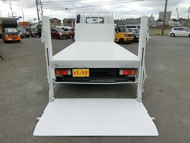トヨタ ダイナ BKG-XZU414(2WD)の写真21