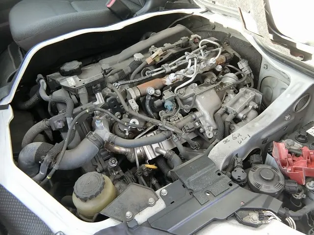 トヨタ ハイエースレジアス QDF-KDH201V(2WD)の写真5