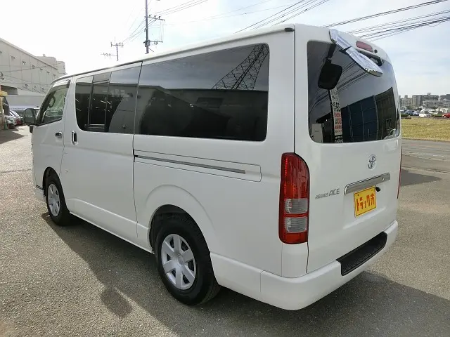 トヨタ ハイエースレジアス QDF-KDH201V(2WD)の写真7