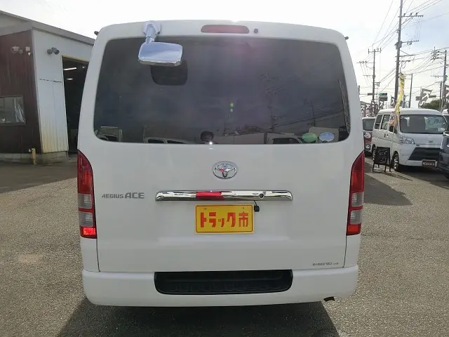 トヨタ ハイエースレジアス QDF-KDH201V(2WD)の写真27