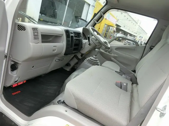 トヨタ トヨエース ADF-KDY231(2WD)の写真22