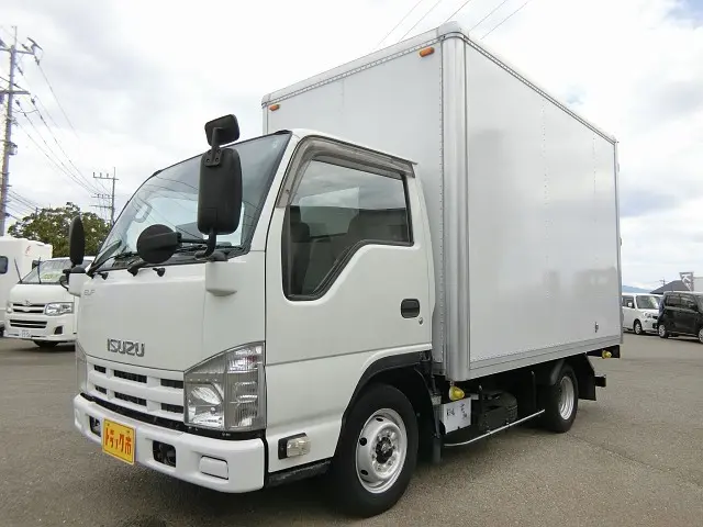 いすゞ エルフ TKG-NHR85AN(2WD)の写真1
