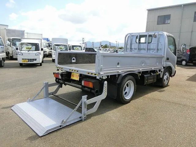 トヨタ ダイナ BDG-XZU304(2WD)の写真14