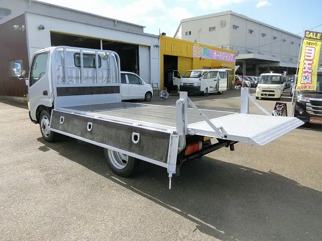 トヨタ ダイナ BDG-XZU304(2WD)の写真19