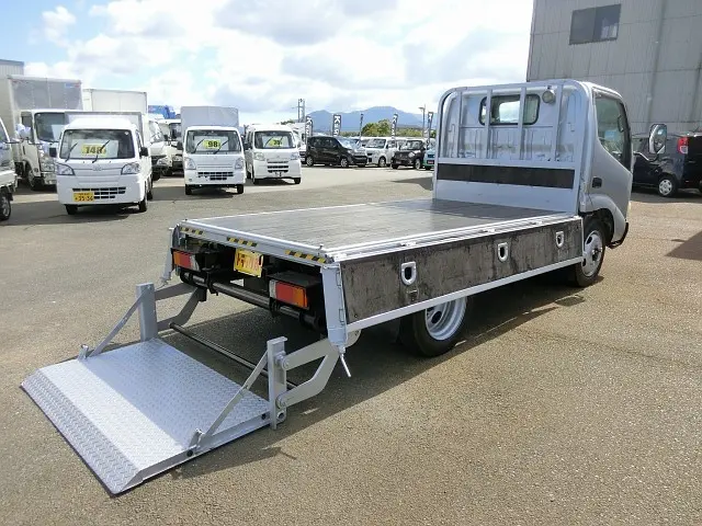 トヨタ ダイナ BDG-XZU304(2WD)の写真20